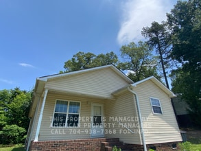 Building Photo - 1176 Lombardi St