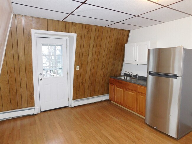 Building Photo - 65 Winthrop Ave