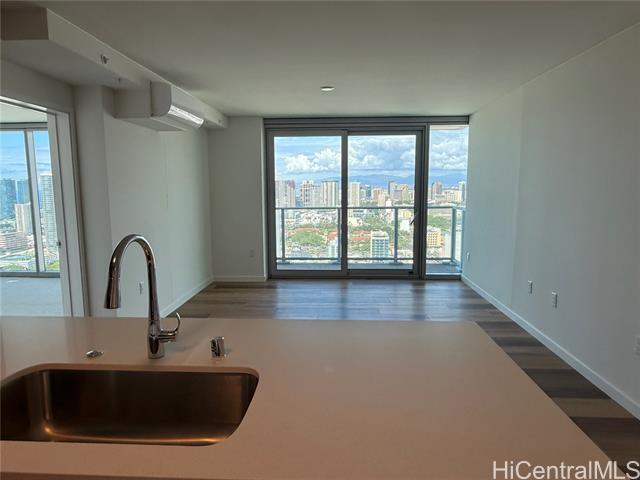 Building Photo - 1515 Liona St