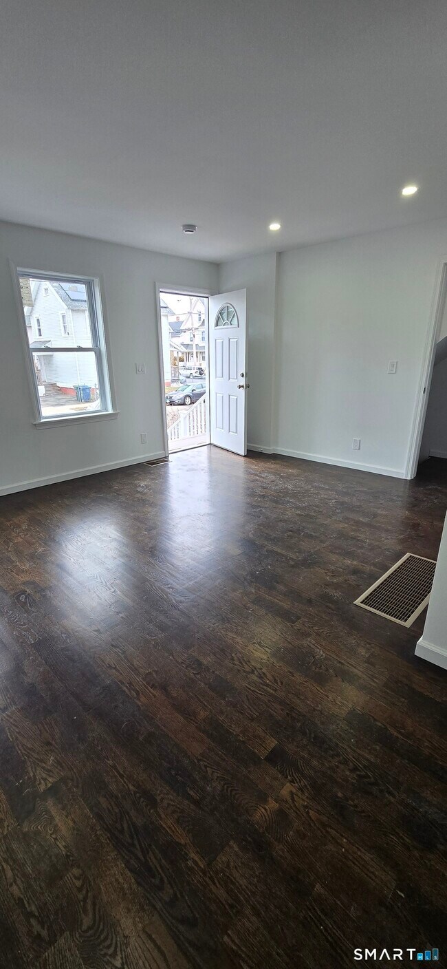 Foto del edificio - 438 Park St