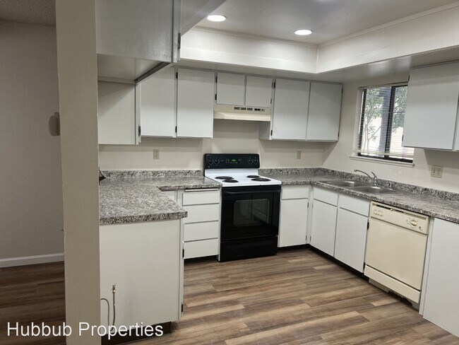 Foto del edificio - 2 br, 2.5 bath House - 1981 Bechelli Ln.