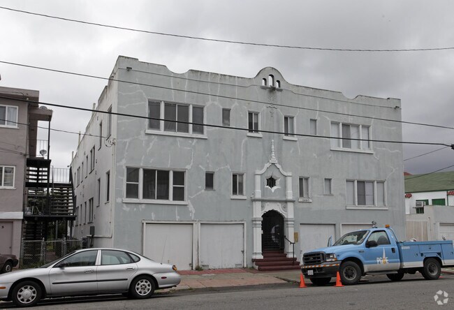 Building Photo - 2697 Havenscourt Blvd