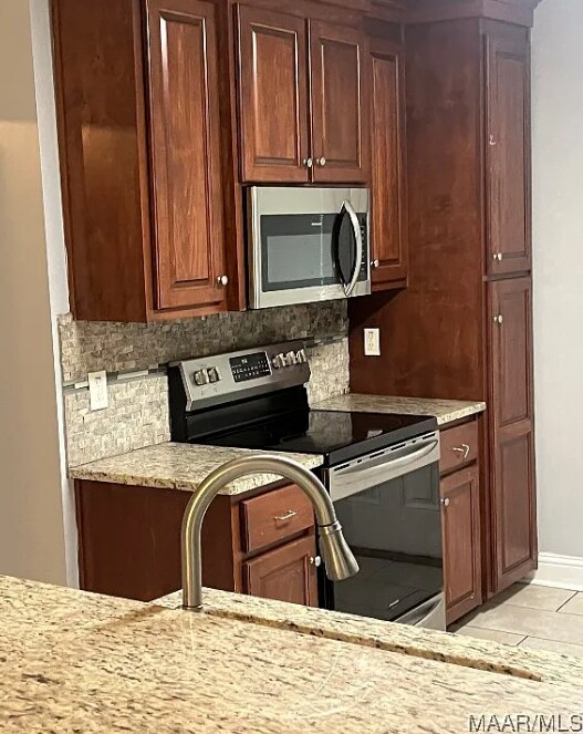 Building Photo - 114 Stuart St