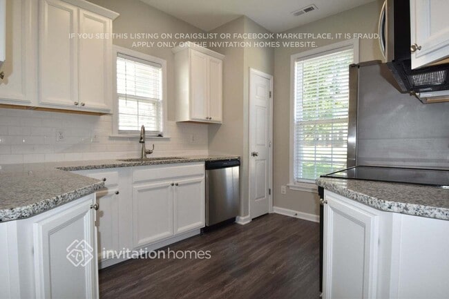 Building Photo - 113 Hutson Ln