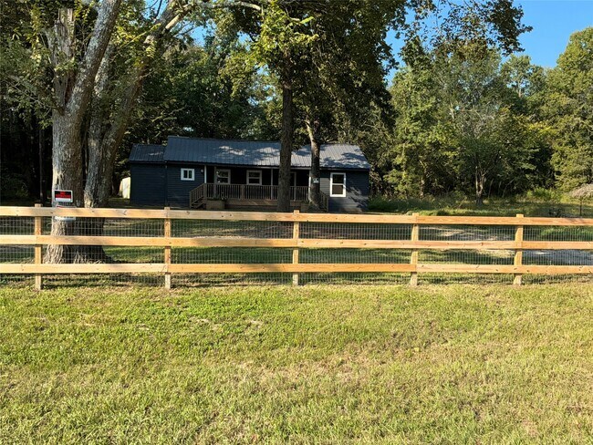 Foto del edificio - 10928 L&M Rd