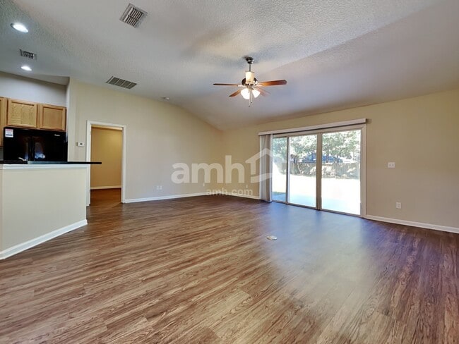 Building Photo - 86106 Knotted Oak Way
