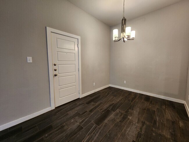 Foto del edificio - Close to Creekside Shopping & Restaurants / Fenced in Yard / CISD