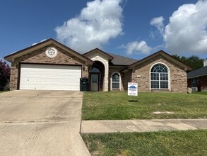 Building Photo - 4911 Cinnabar Way