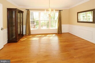 Building Photo - 9308 Winterset Dr