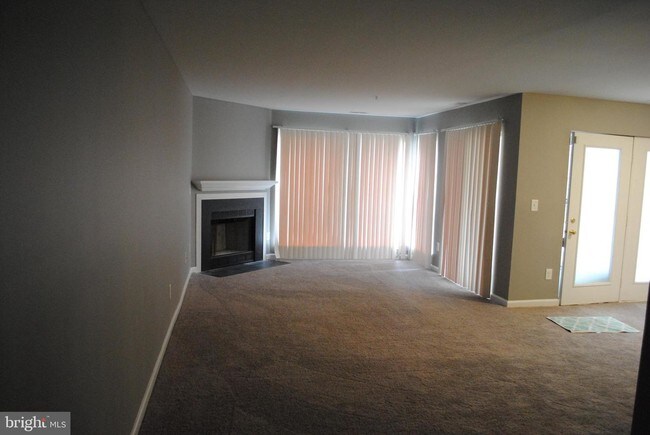 Building Photo - 302 Juneberry Way