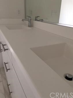 Building Photo - 171 Magnet