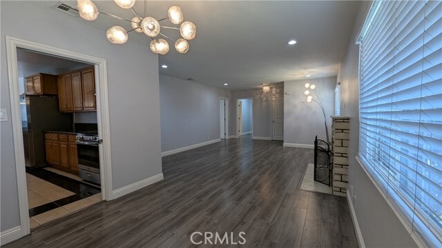Building Photo - 401 La Breda Ave