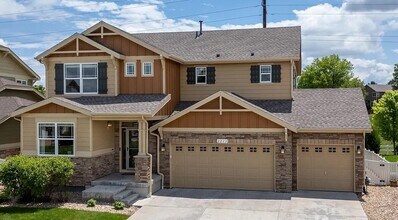 Building Photo - 2211 Winding Dr