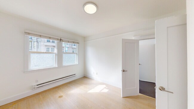 Foto del edificio - 3510 18th St
