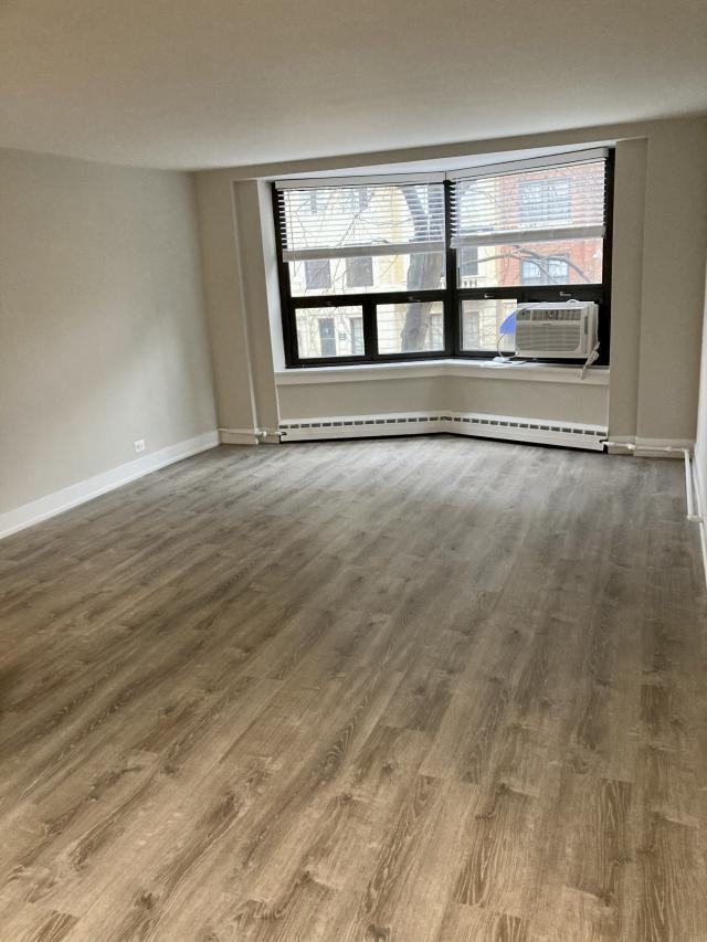 Foto del edificio - 1 bedroom in Chicago IL 60657