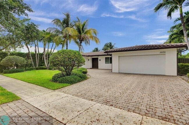 Foto del edificio - 20701 NE 21st Ct