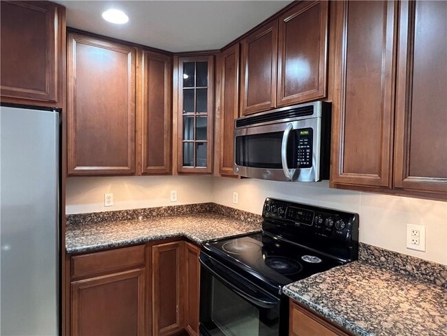 Building Photo - 2047 Panstone Ct SW