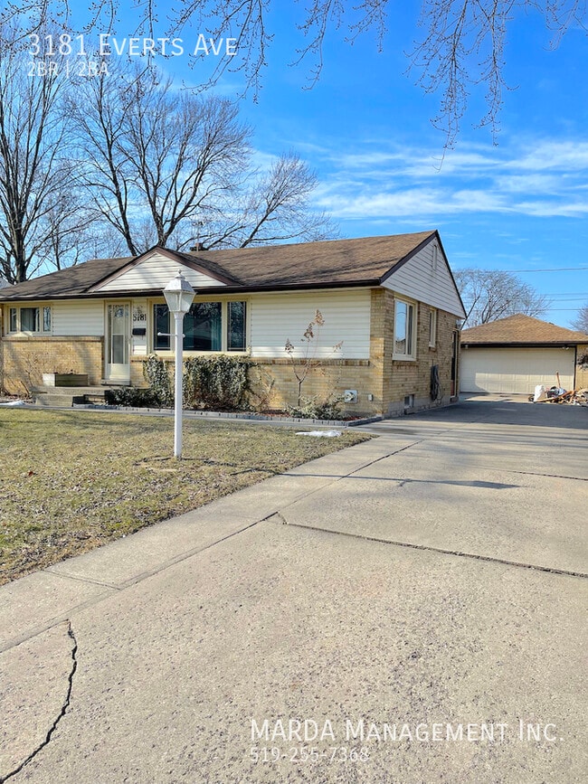 Building Photo - 3181 Everts Ave