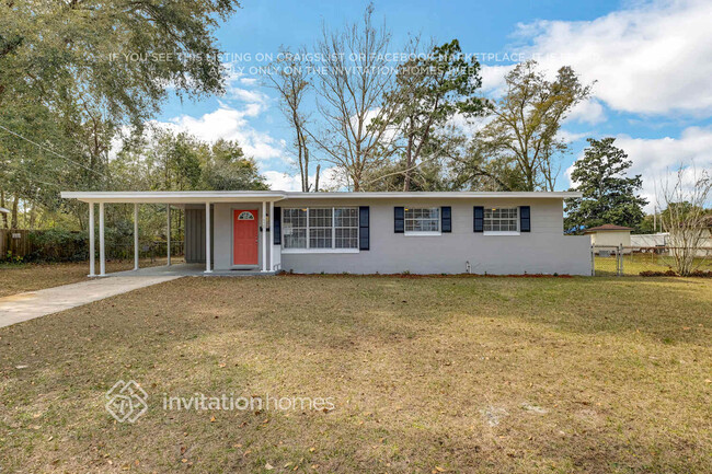 Building Photo - 1650 Cezanne Dr W