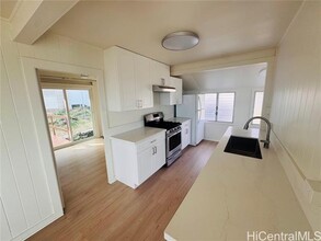 Building Photo - 2664 Waolani Ave