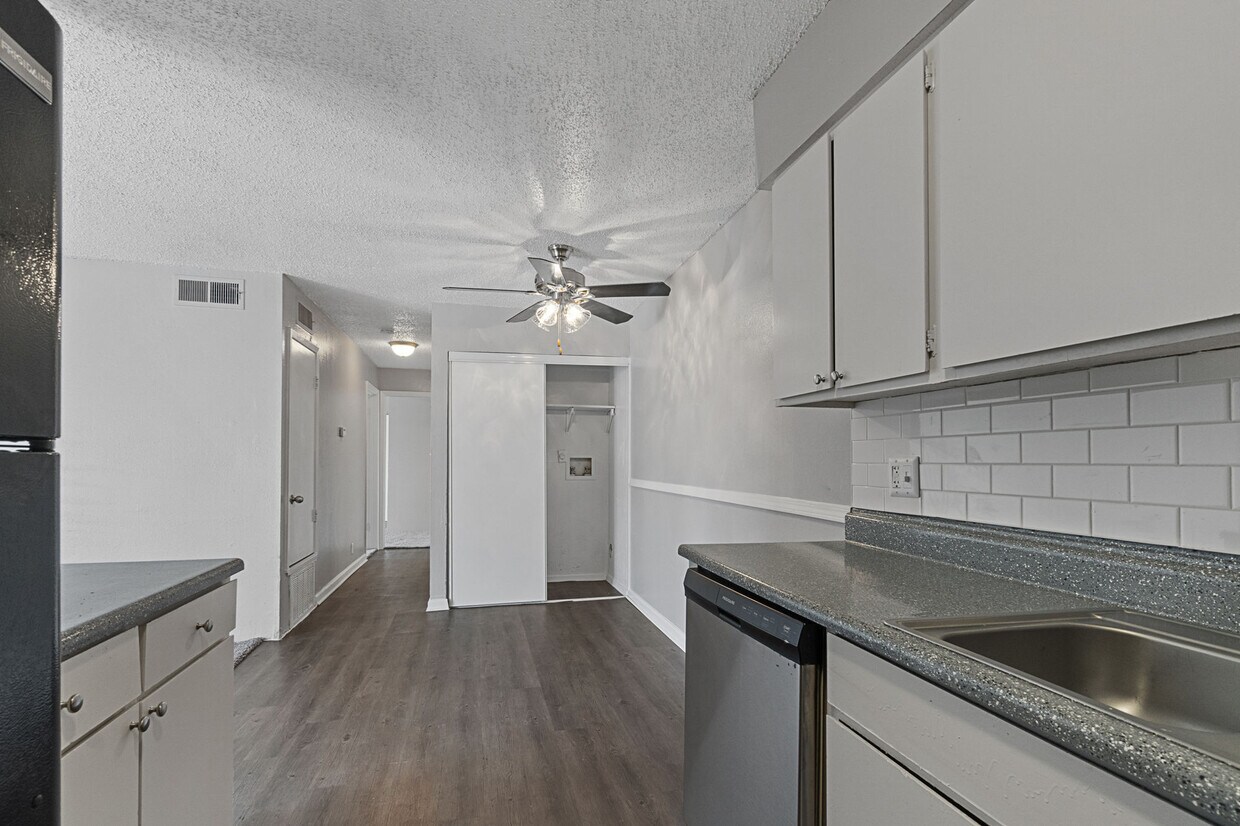 Maverick on Gilmer Apartments 614 Gilmer Rd Longview, TX