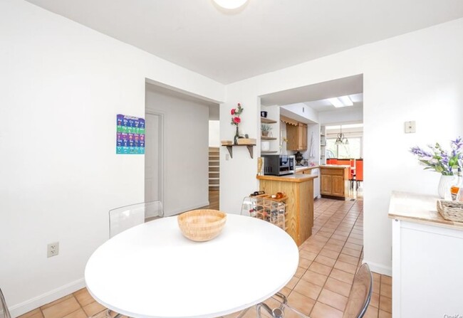 Foto del edificio - 1 Tulip Tree Ln
