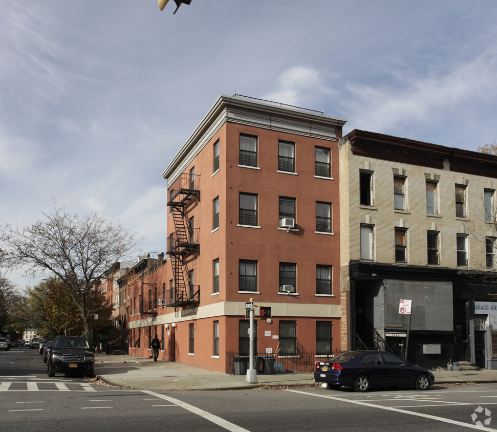 Primary Photo - Jefferson Cluster ( 1204 Bedford Ave )