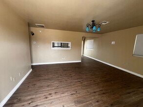 Building Photo - 6370-6370 Tamarisk Ave