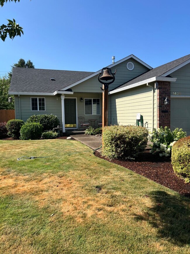 Foto del edificio - 1426 NW Chardonnay Dr