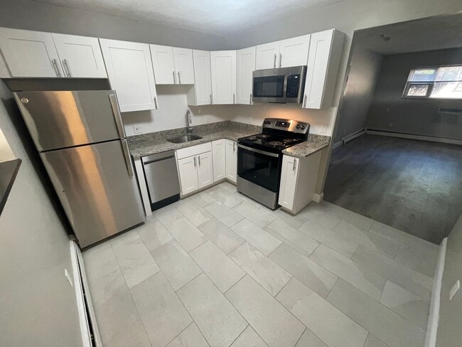 Green Line D - Mass Pike - Parking Included - Green Line D - Mass Pike - Parking Included Apartment