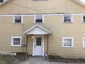 Building Photo - 350 1/2 Hacker Rd