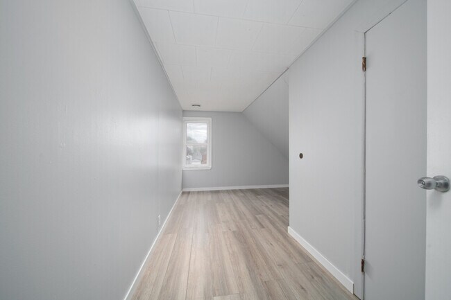 Foto del edificio - 1633 S 30th St - U2 & U3