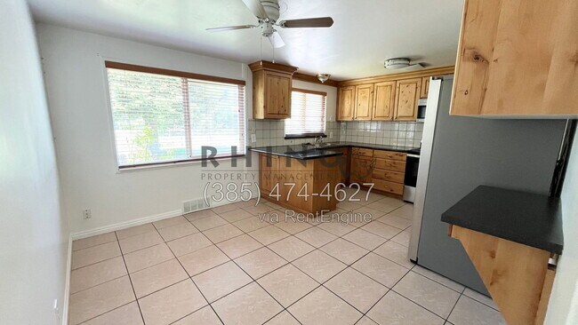 Foto del edificio - 3389 S 2760 W