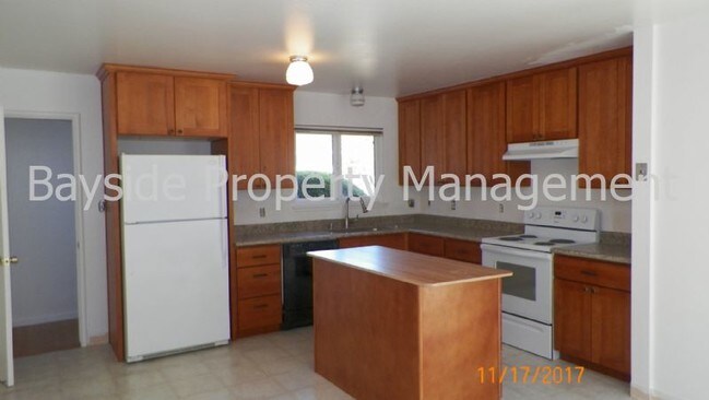 Building Photo - 481 Calle De La Mesa