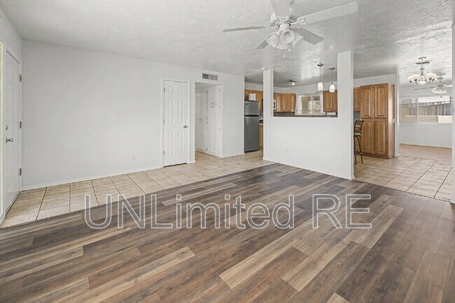 Foto del edificio - 2771 Typhoon Ln