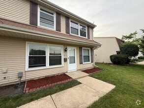 Building Photo - 1779 Queensbury Cir