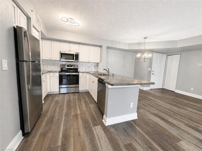 Foto del edificio - 1240 Wildwood Lakes Blvd