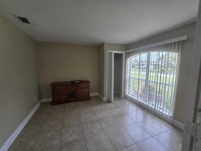 Foto del edificio - 2026 SW Cranberry St