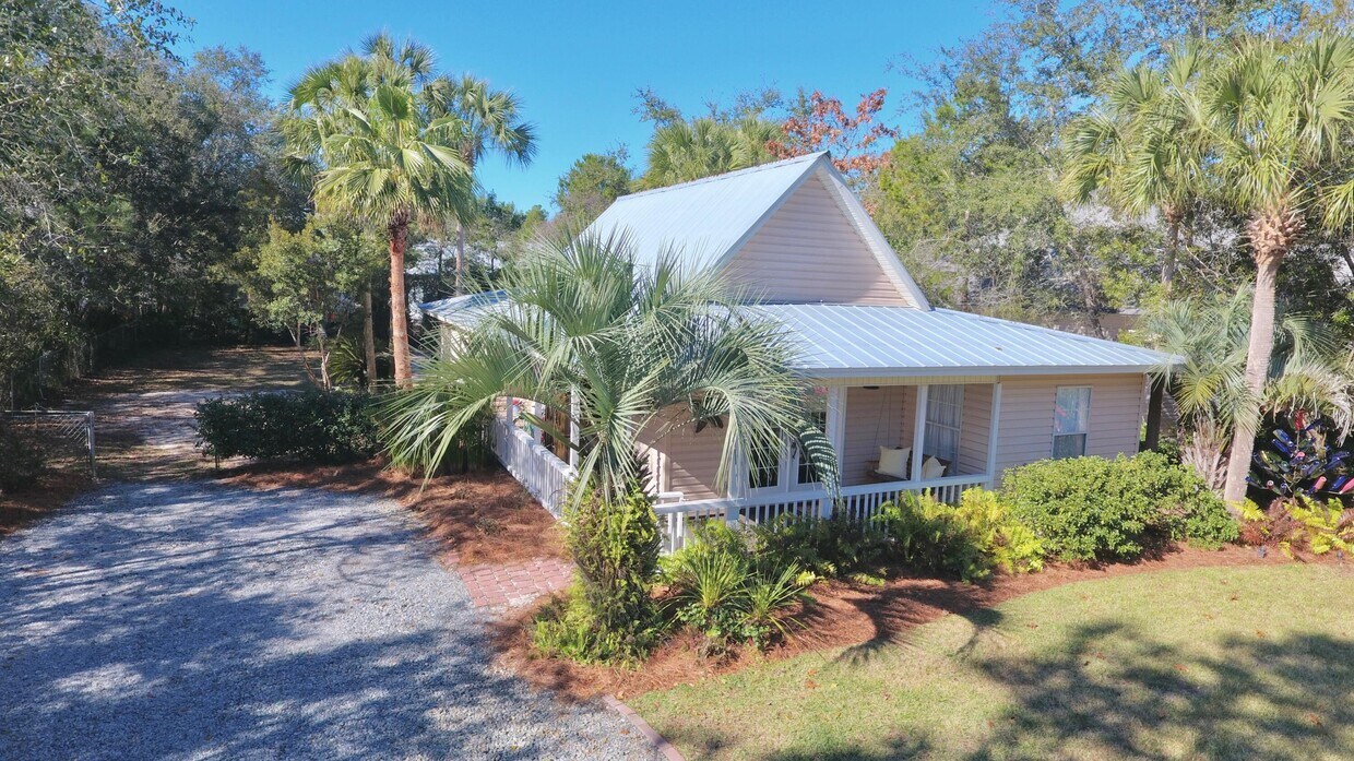 Foto principal - 427 Seacrest Dr