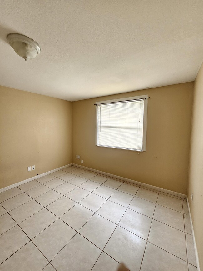 Foto del edificio - 6979 S Autrey Ave