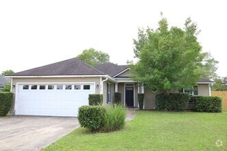 Building Photo - 5313 Vine Dr