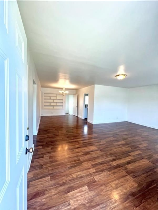 Foto del edificio - 1604 E 9th St