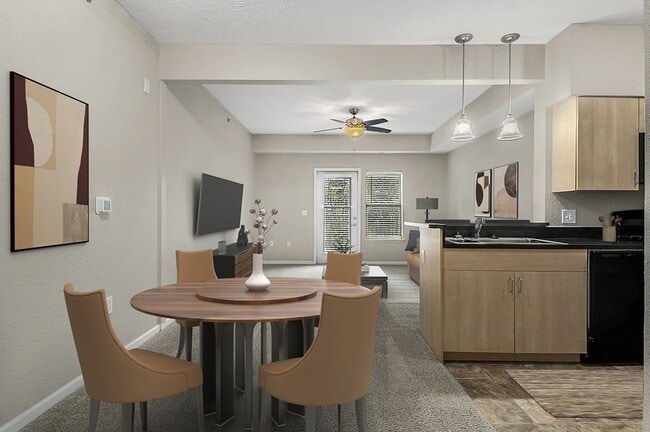 Building Photo - Lynbrook Apartments and Townhomes
