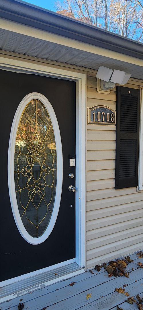 Building Photo - Cozy 3 Bedroom Rambler Nestled on a large ...