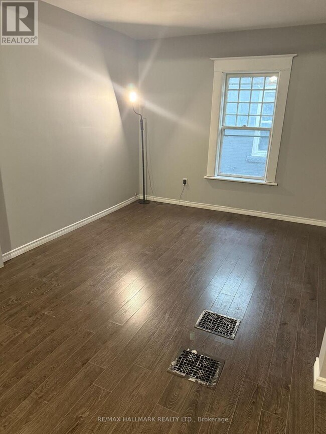 Photo du bâtiment - 46 Grove St