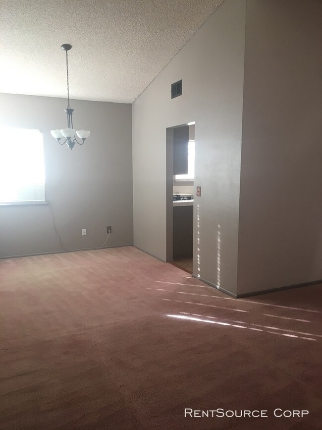 Foto del edificio - 4 Bed, 3 Bath Home in Palmdale