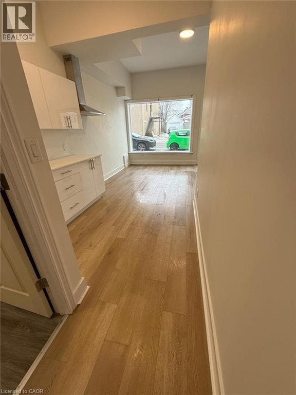 Building Photo - 69 Hellems Ave