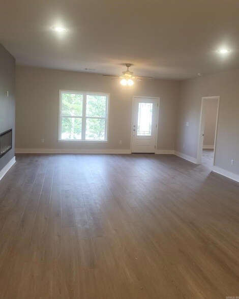 Foto del edificio - 1801 Aldersgate Rd