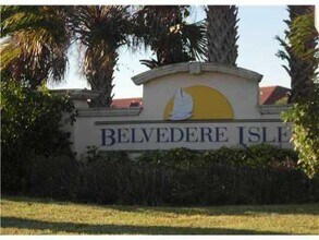 Building Photo - 1145 Golden Lakes Blvd