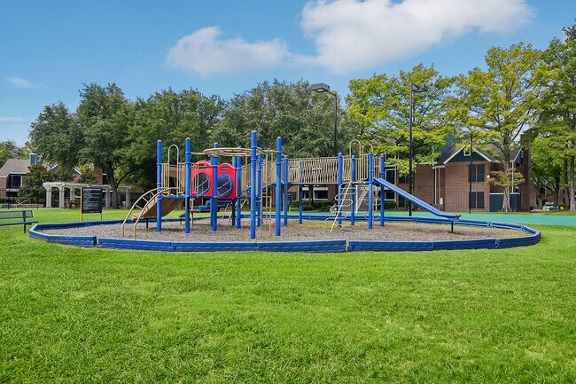 Building Photo - Eastgrove Apartments